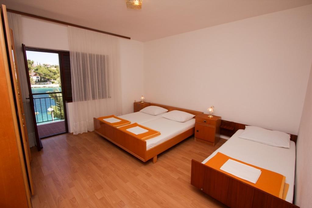 Apartments And Rooms Porto Ražanj Pokoj fotografie